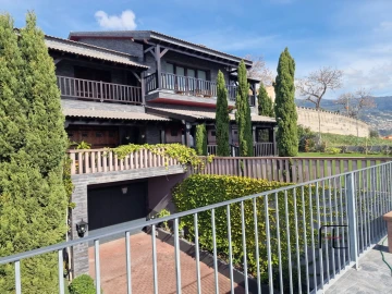 Moradia T4 para Venda em São Martinho