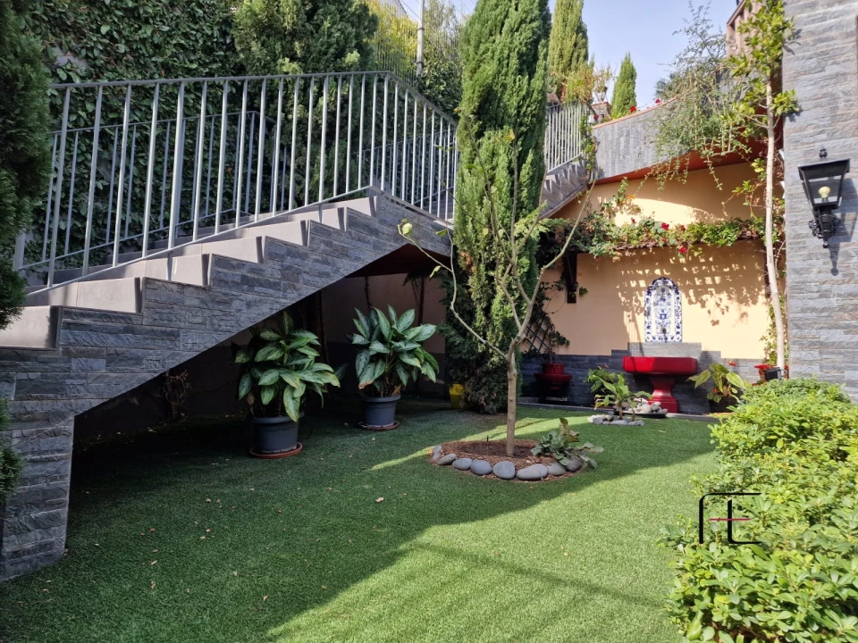 Moradia T4 para Venda em São Martinho Foto 8