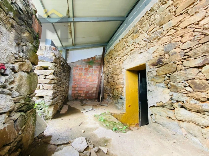 Moradia T1 para Venda em Escalos de Baixo e Mata Foto 7
