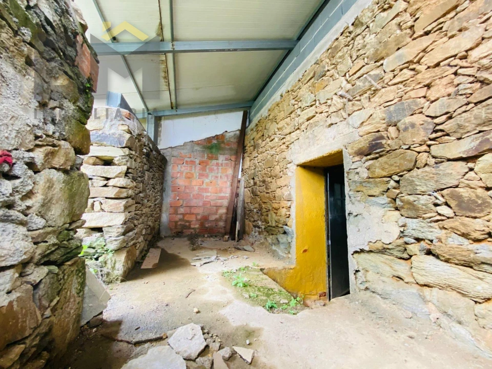 Moradia T1 para Venda em Escalos de Baixo e Mata Foto 7