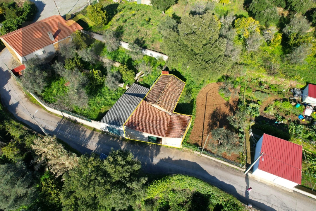 Armazém para Venda em Ninho do Açor e Sobral do Campo Foto 1