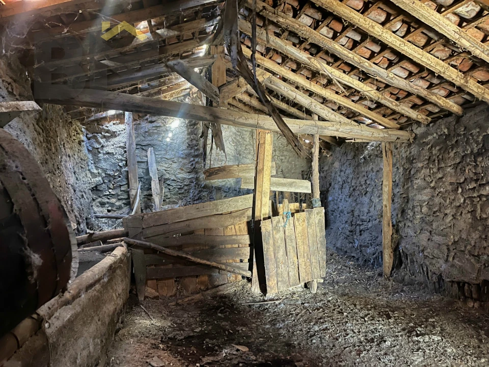 Armazém para Venda em Ninho do Açor e Sobral do Campo Foto 9