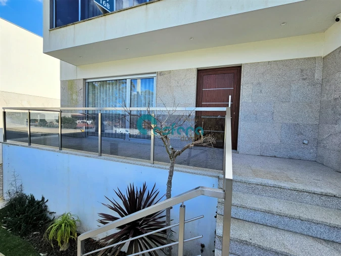 Moradia T4 para Venda em Lobão, Gião, Louredo e Guisande Foto 3