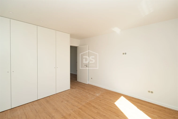 Moradia T3 para Venda em Marinha Grande Foto 16