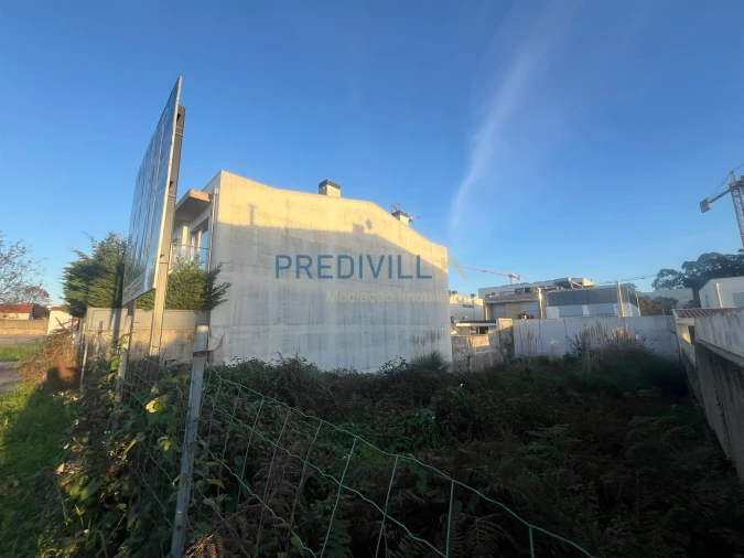 Moradia T5 para Venda em Moreira Foto 24