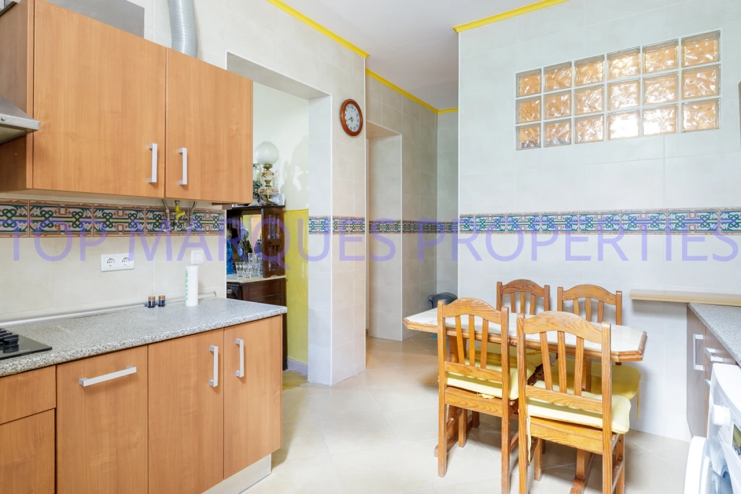 Apartamento T4 para Venda em Olhão Foto 12