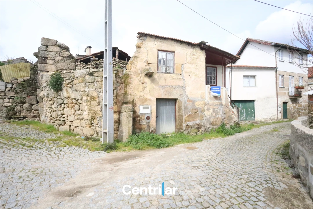 Moradia T0 para Venda em Germil Foto 2