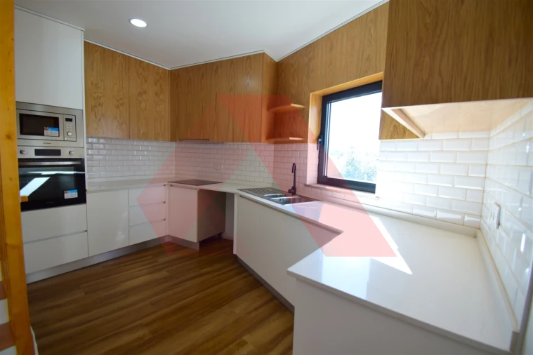 Moradia T3 para Venda em Oliveira do Hospital e São Paio de Gramaços Foto 6