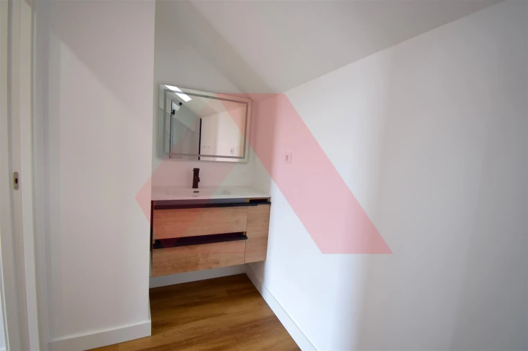 Moradia T3 para Venda em Oliveira do Hospital e São Paio de Gramaços Foto 17