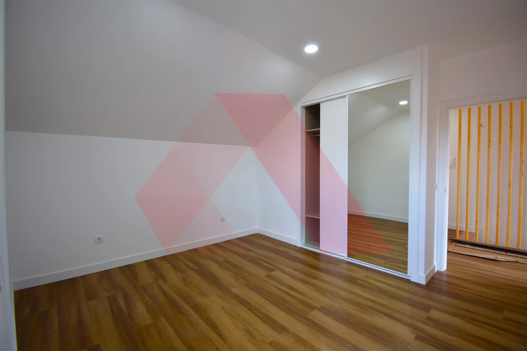 Moradia T3 para Venda em Oliveira do Hospital e São Paio de Gramaços Foto 15