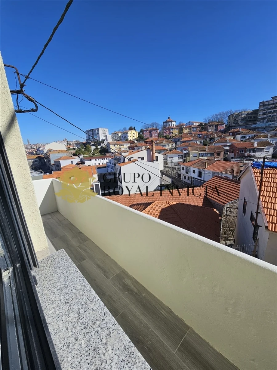 Moradia T2 para Venda em Santa Marinha e São Pedro da Afurada Foto 12