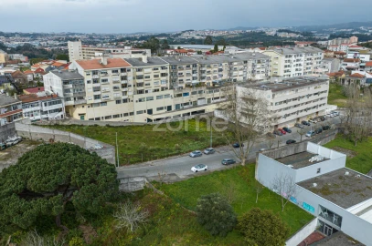 Terreno para Venda em Gondomar (São Cosme), Valbom e Jovim