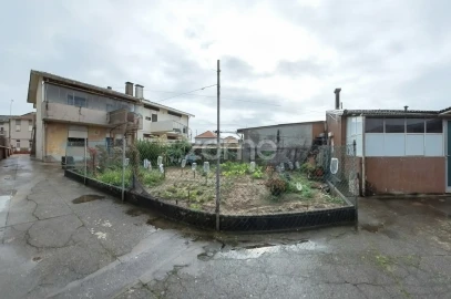 Moradia T5 para Venda em Perafita, Lavra e Santa Cruz do Bispo