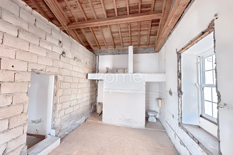 Moradia T4 para Venda em Vila do Porto Foto 14