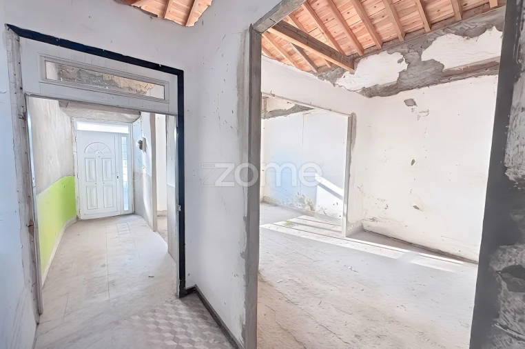 Moradia T4 para Venda em Vila do Porto Foto 7