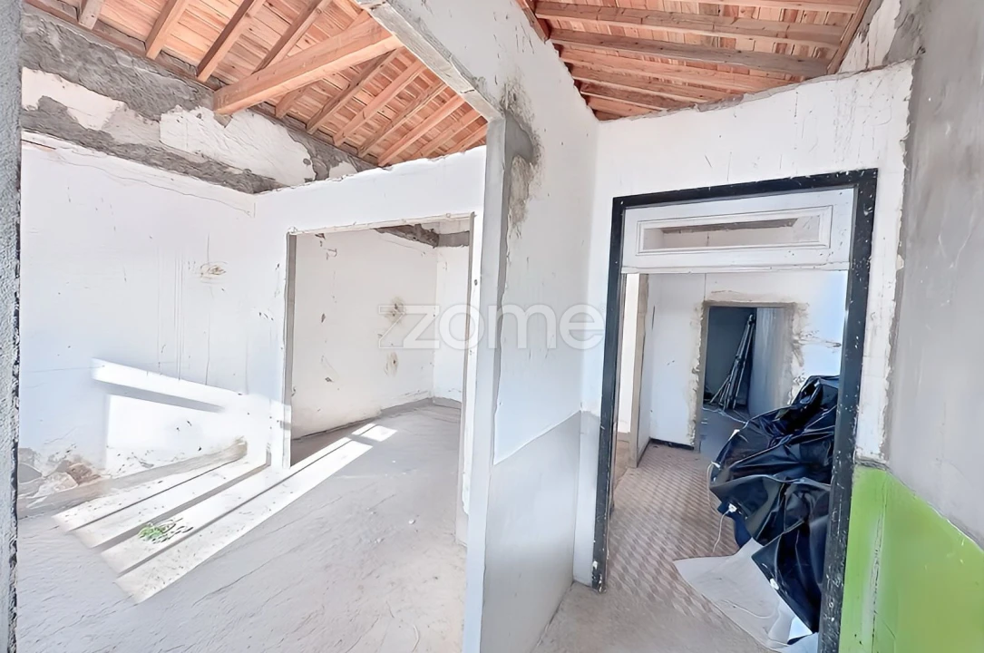 Moradia T4 para Venda em Vila do Porto Foto 5