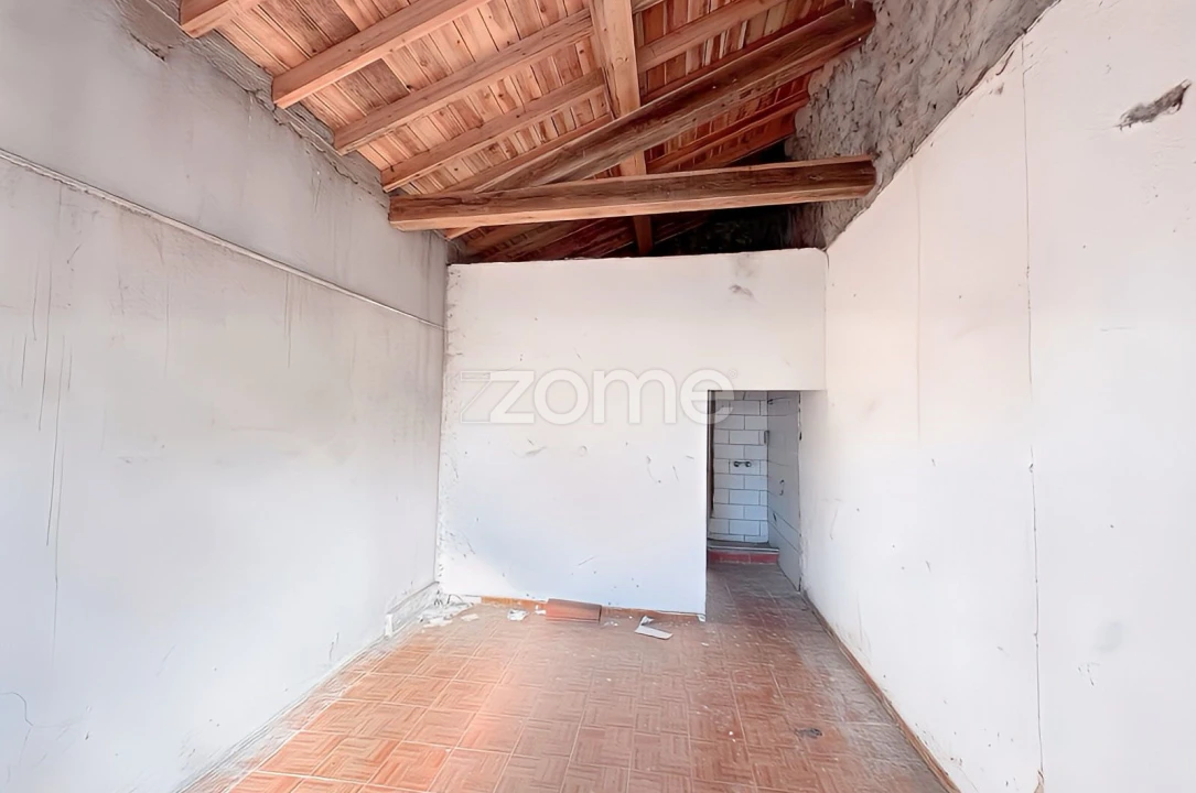 Moradia T4 para Venda em Vila do Porto Foto 11