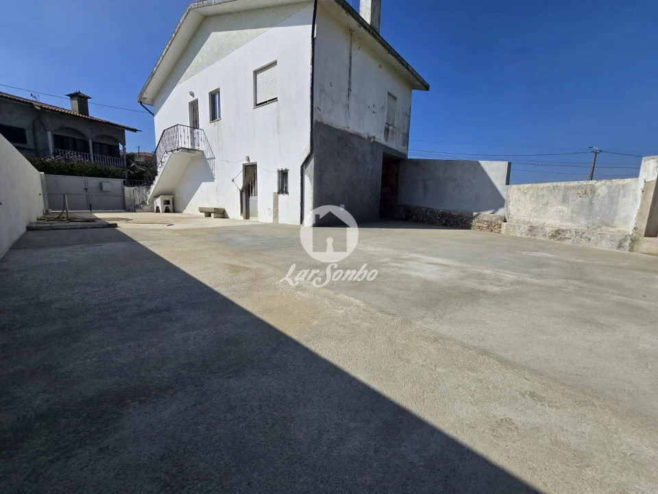 Moradia T4 para Venda em Macieira da Maia Foto 4