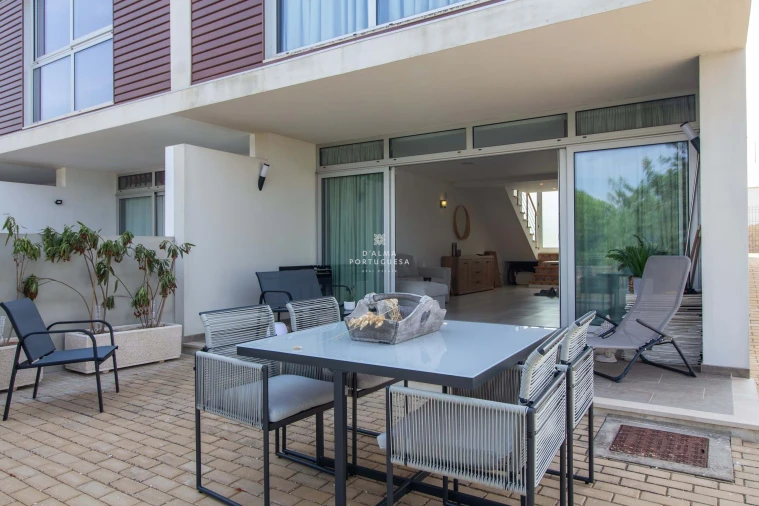 Moradia T2 para Venda em Albufeira e Olhos de Água Foto 41