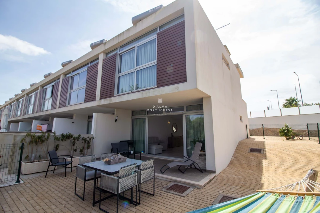 Moradia T2 para Venda em Albufeira e Olhos de Água Foto 42