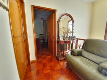 Moradia T5 para Venda em São Martinho