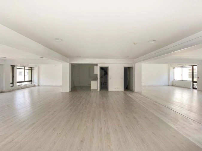 Escritório para Arrendamento em Arroios Foto 1