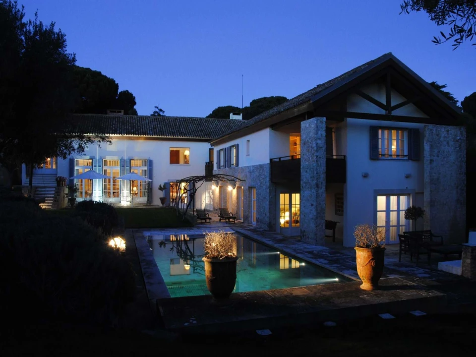 Moradia T5 para Arrendamento em Alcabideche Foto 6