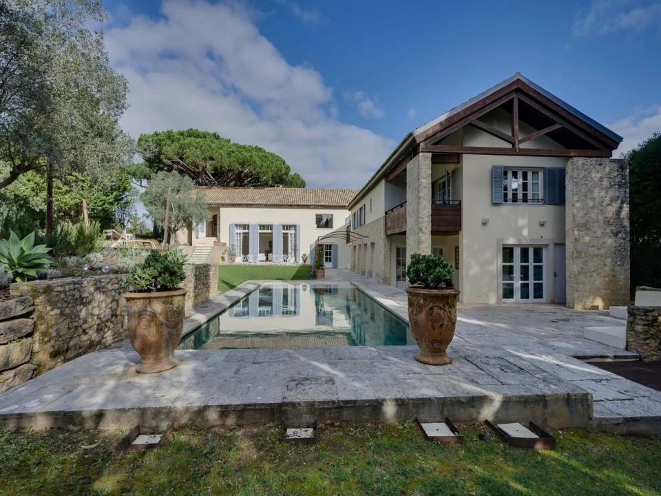 Moradia T5 para Arrendamento em Alcabideche Foto 9