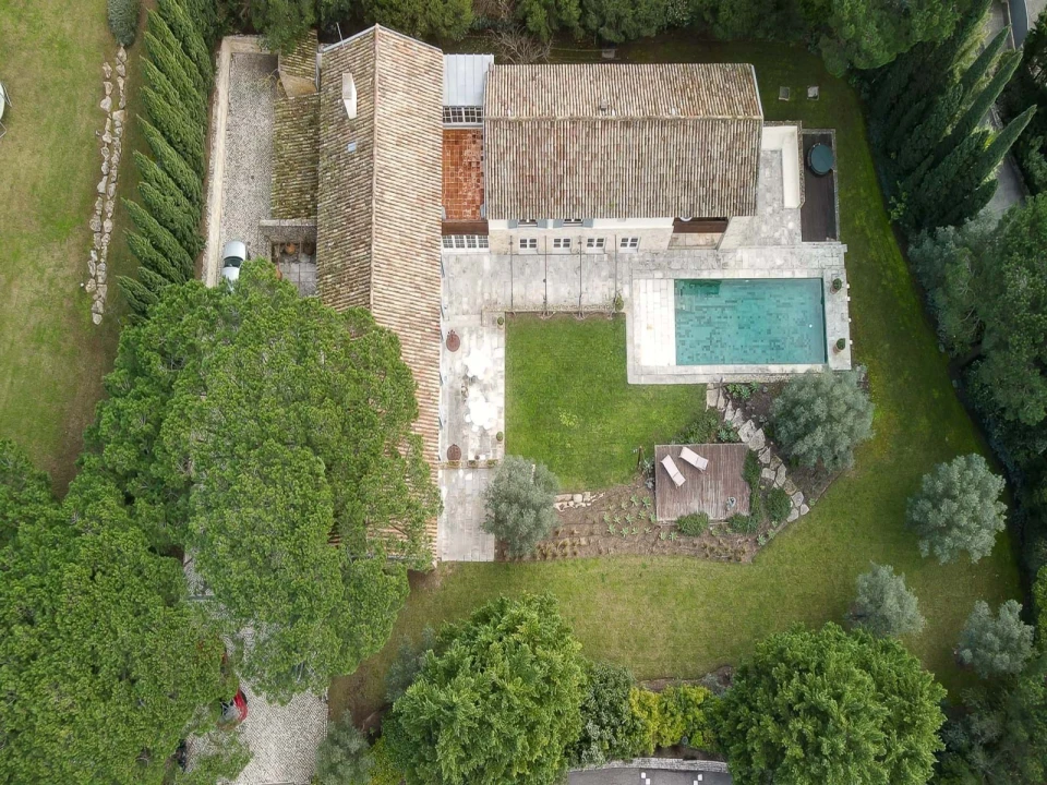 Moradia T5 para Arrendamento em Alcabideche Foto 8