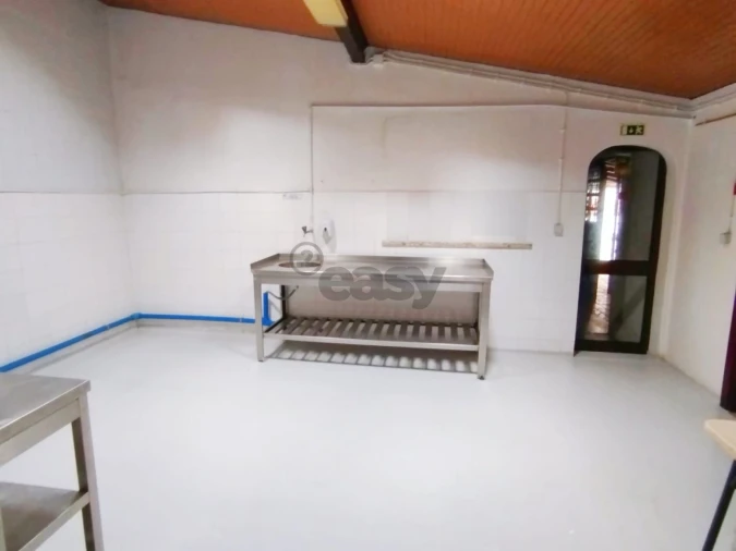 Negócio para Venda em Casais e Alviobeira Foto 30