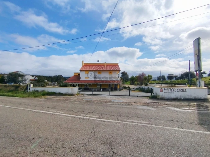 Negócio para Venda em Casais e Alviobeira Foto 4