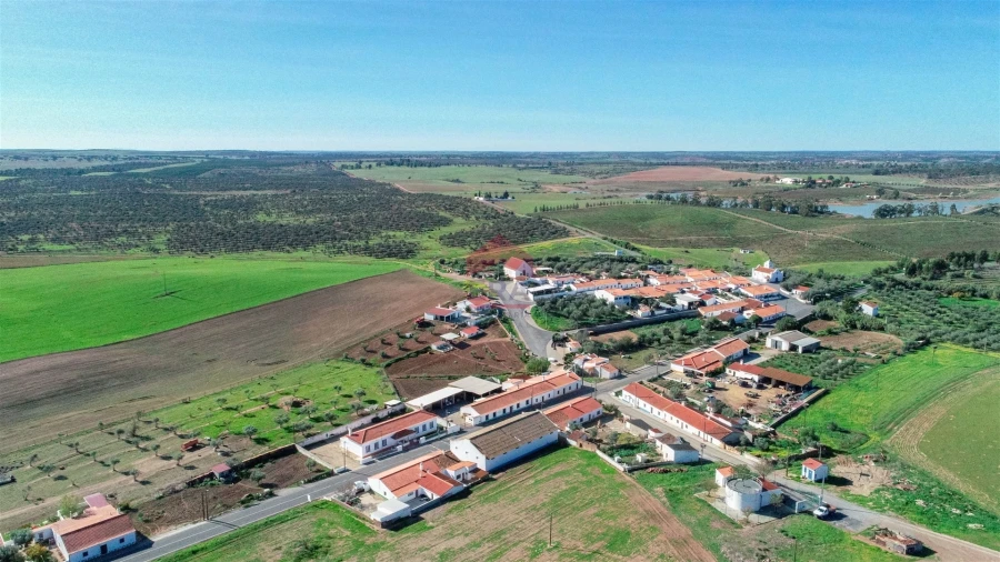 Moradia T5 para Venda em Alcaria Ruiva Foto 30