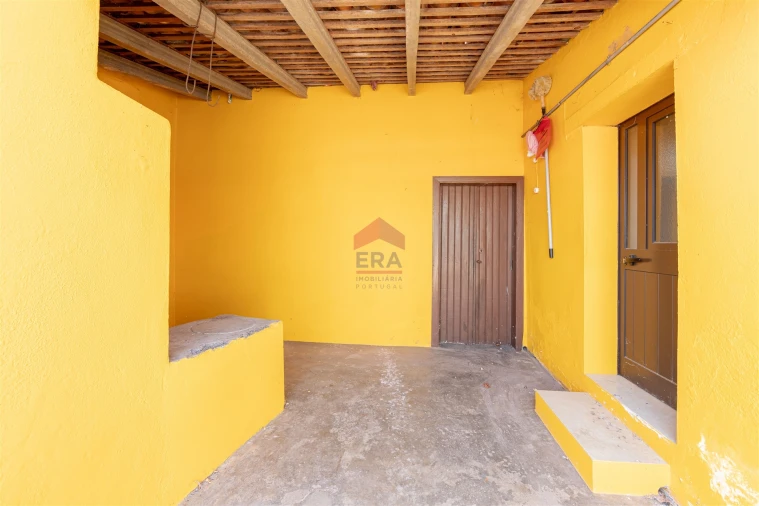 Moradia T5 para Venda em Alcaria Ruiva Foto 18