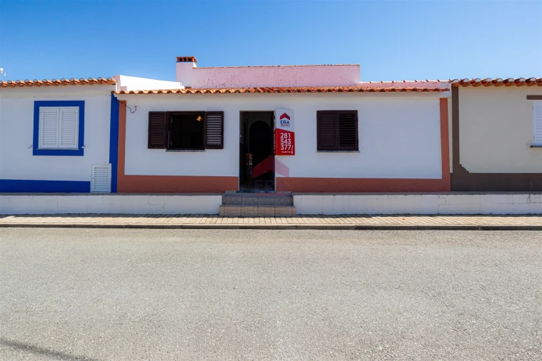 Moradia T5 para Venda em Alcaria Ruiva Foto 25