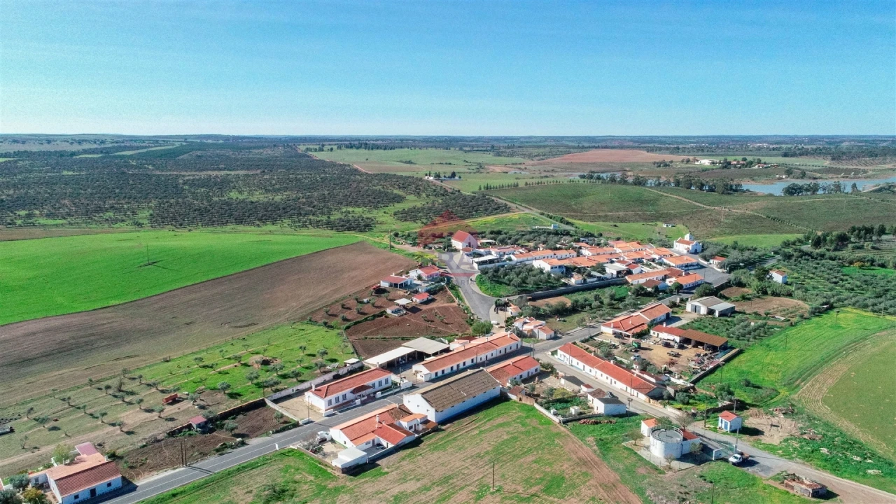 Moradia T5 para Venda em Alcaria Ruiva Foto 30