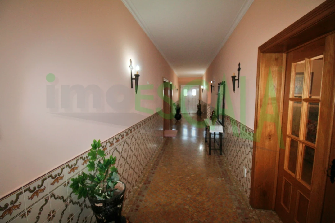 Moradia T4 para Venda em Fazendas de Almeirim Foto 19