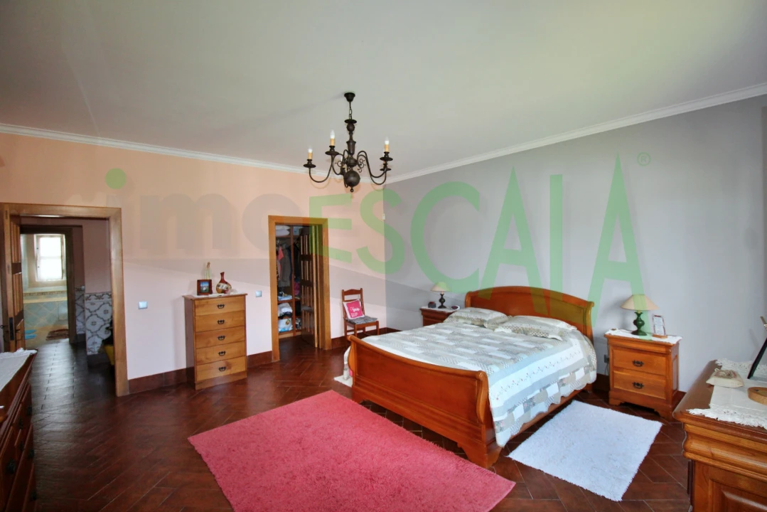 Moradia T4 para Venda em Fazendas de Almeirim Foto 22