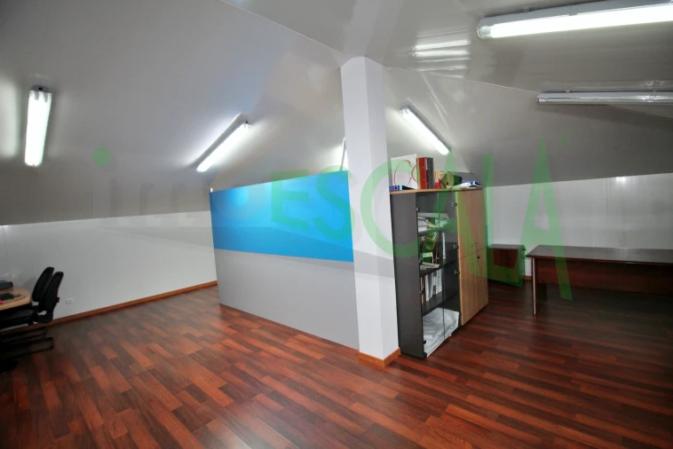 Moradia T4 para Venda em Fazendas de Almeirim Foto 36