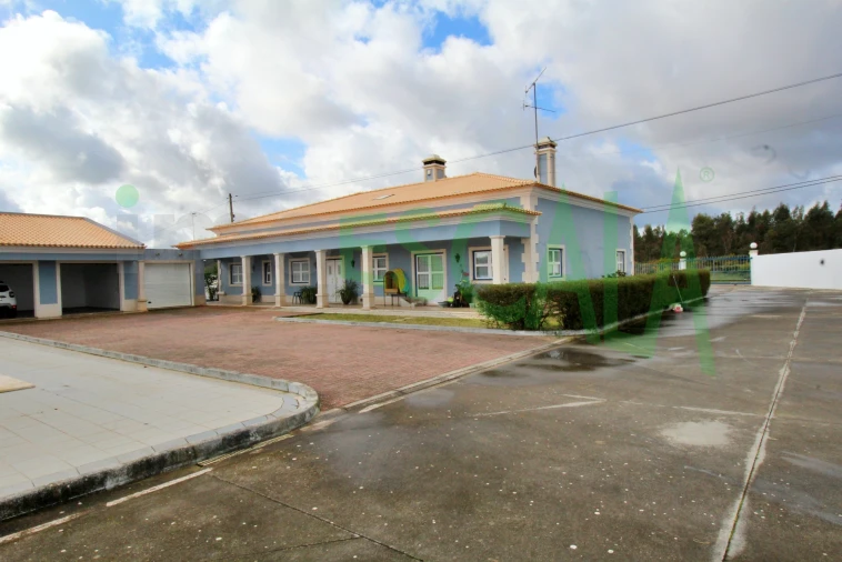 Moradia T4 para Venda em Fazendas de Almeirim Foto 43