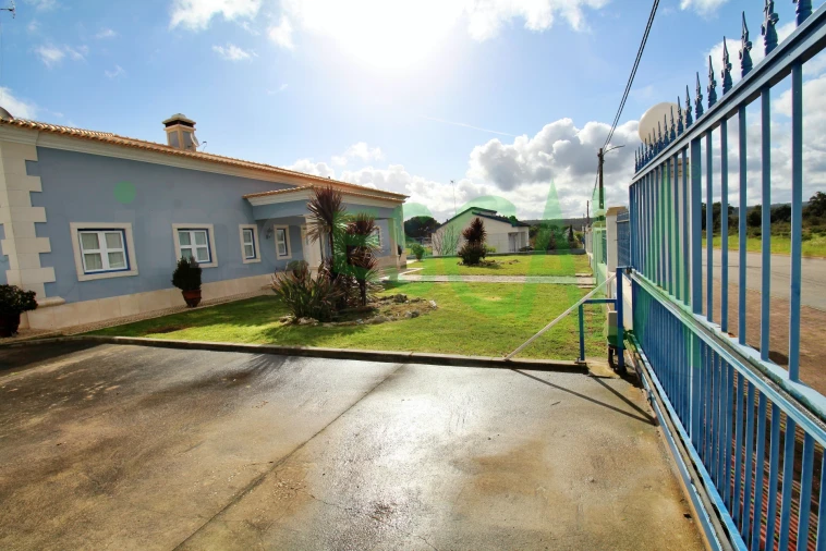 Moradia T4 para Venda em Fazendas de Almeirim Foto 40