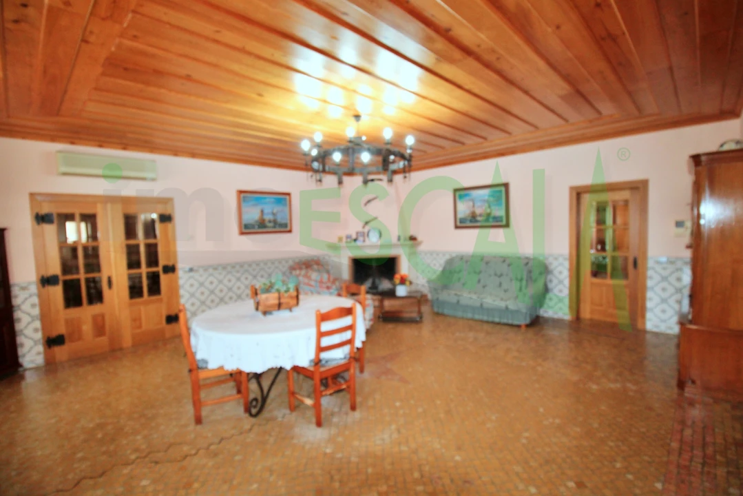 Moradia T4 para Venda em Fazendas de Almeirim Foto 8