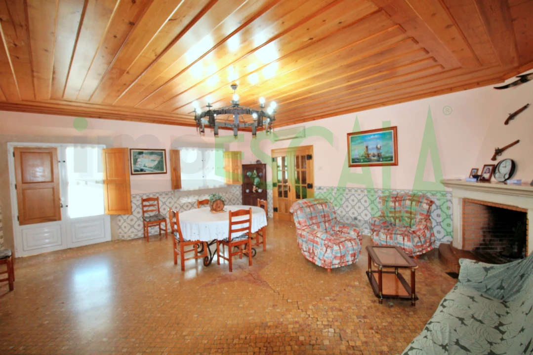 Moradia T4 para Venda em Fazendas de Almeirim Foto 6