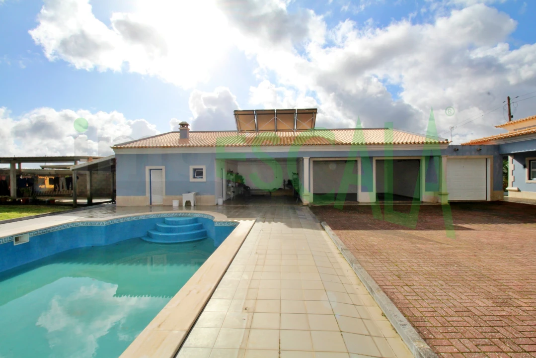 Moradia T4 para Venda em Fazendas de Almeirim Foto 45