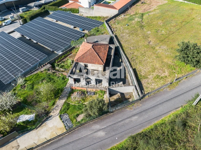 Moradia T3 para Venda em Vilarinho Foto 4