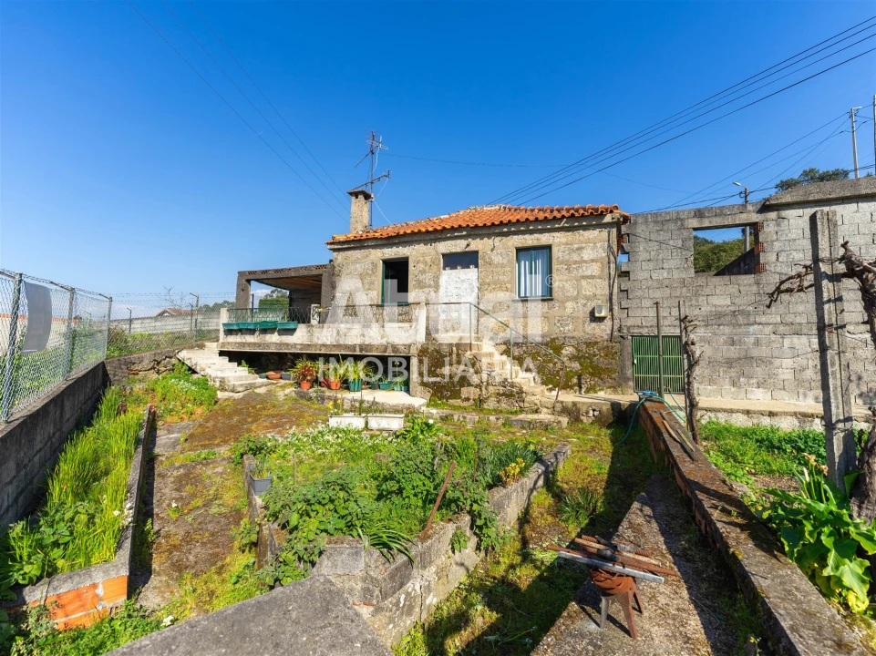 Moradia T3 para Venda em Vilarinho Foto 18