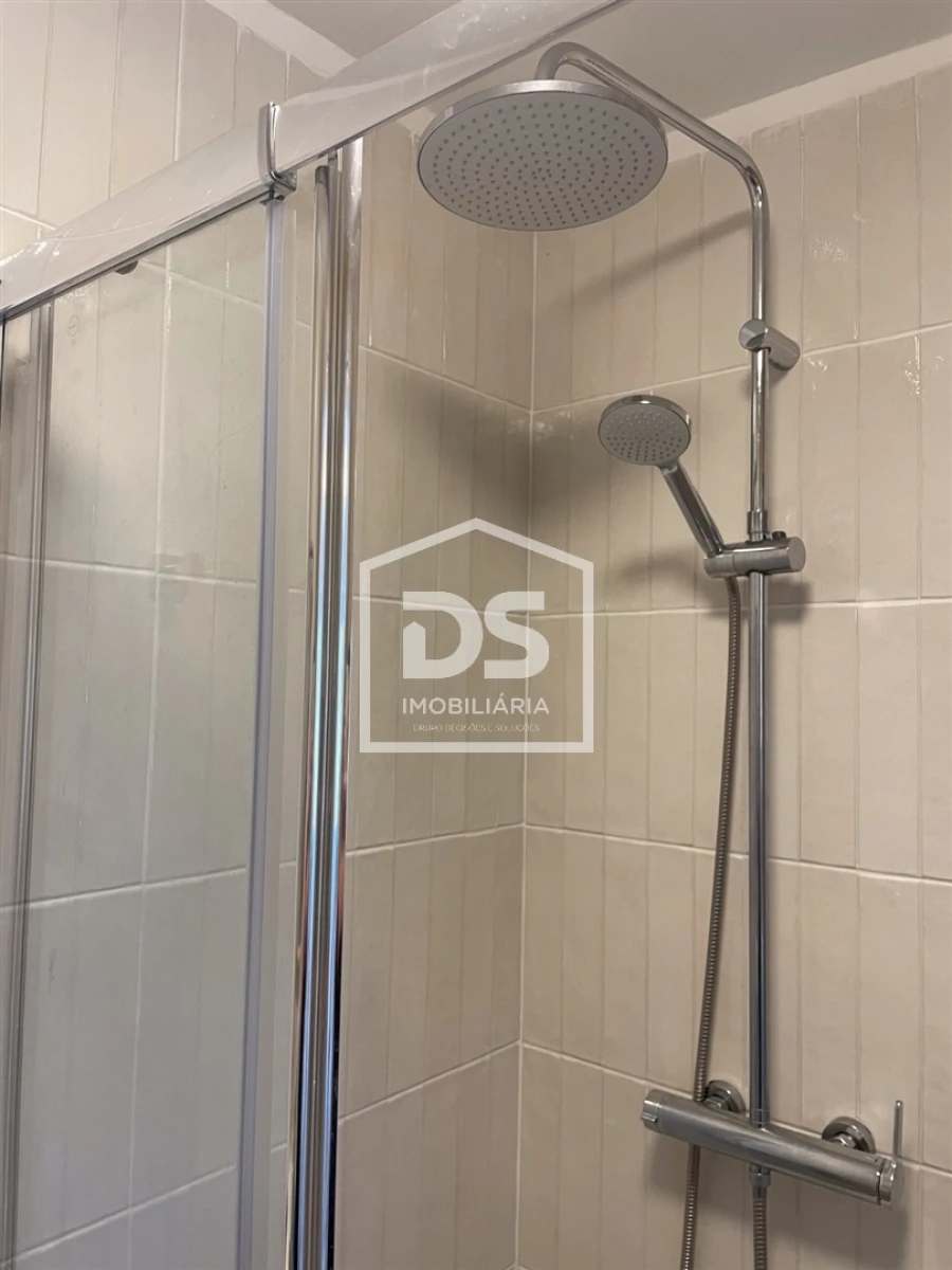 Prédio para Venda em Colares Foto 9