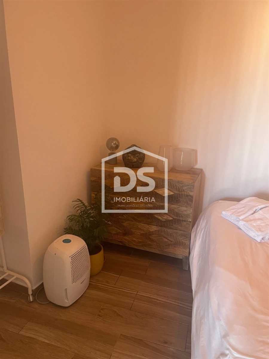 Prédio para Venda em Colares Foto 24