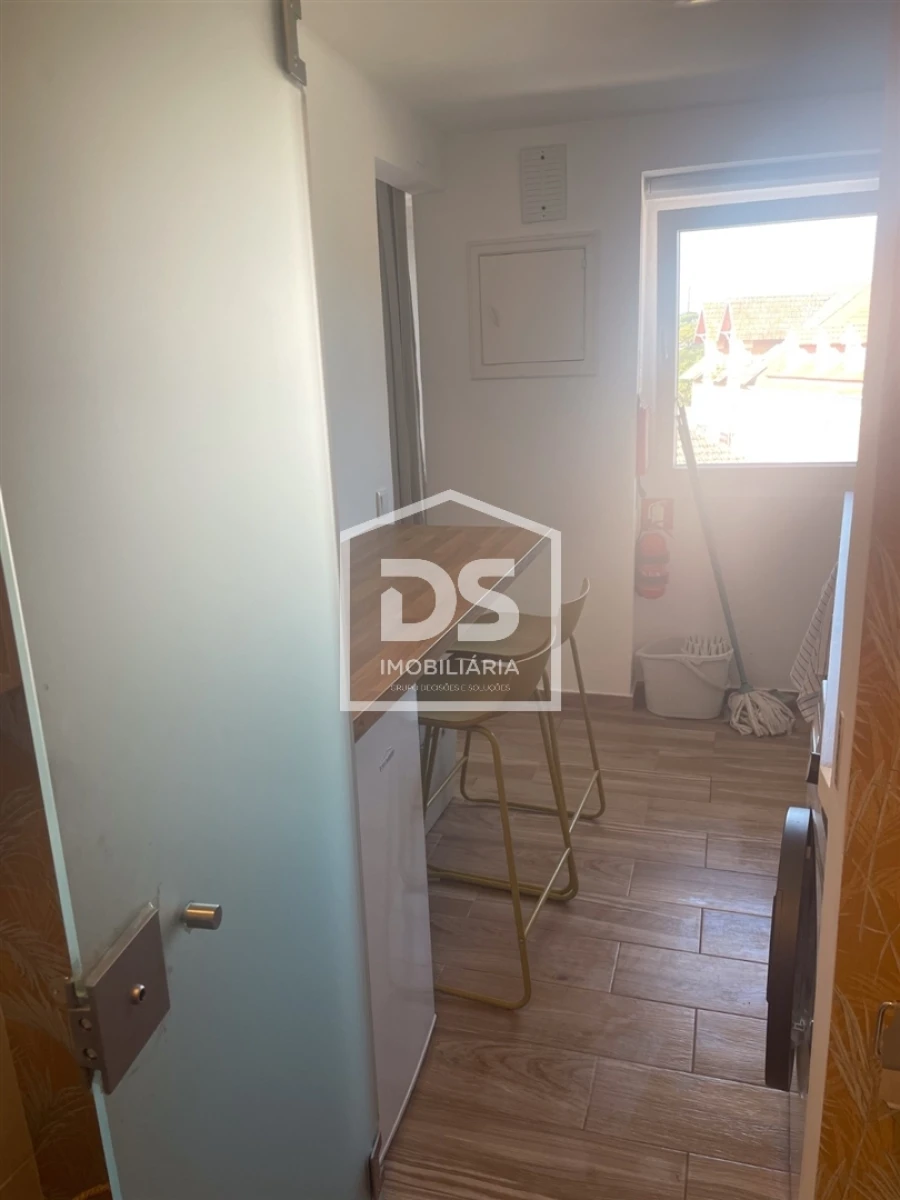 Prédio para Venda em Colares Foto 33