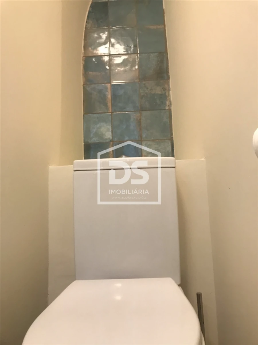 Prédio para Venda em Colares Foto 87