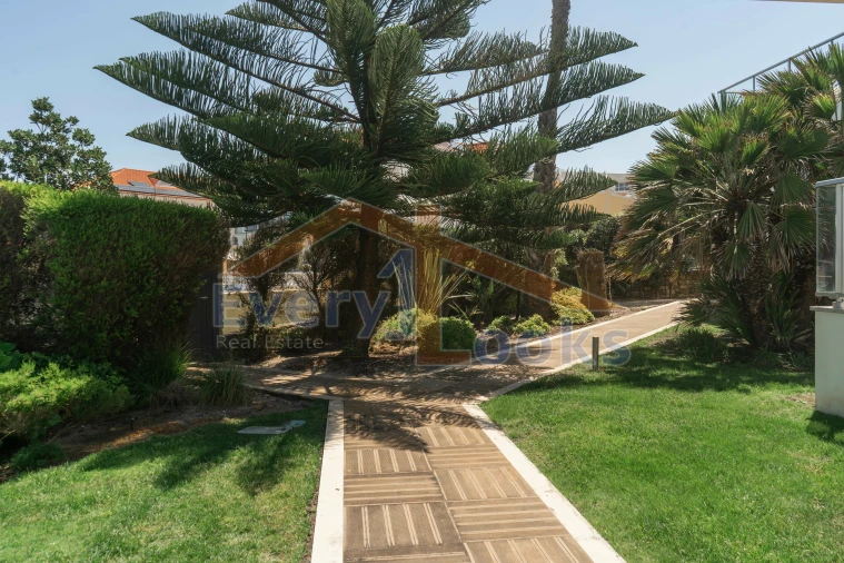 Moradia T6 para Venda em Amoreira Foto 14